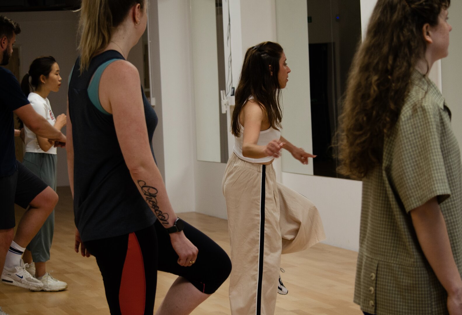 Shuffle Dance With Laura