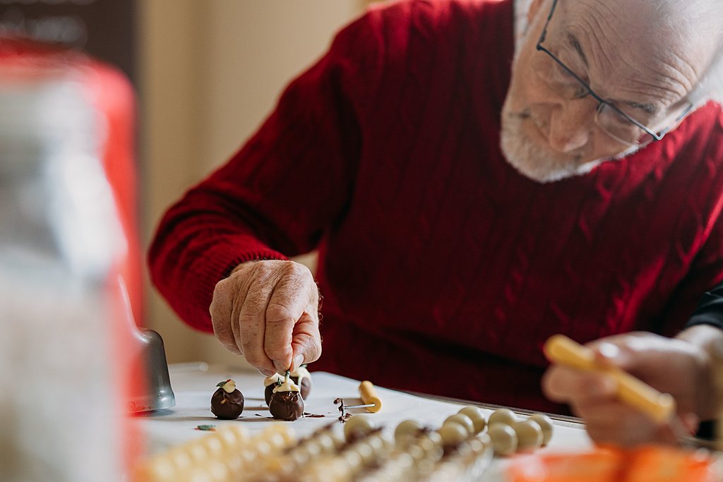 Gentleman enjoys chocolate making workshop in Clevedon and tries his hand at truffle making